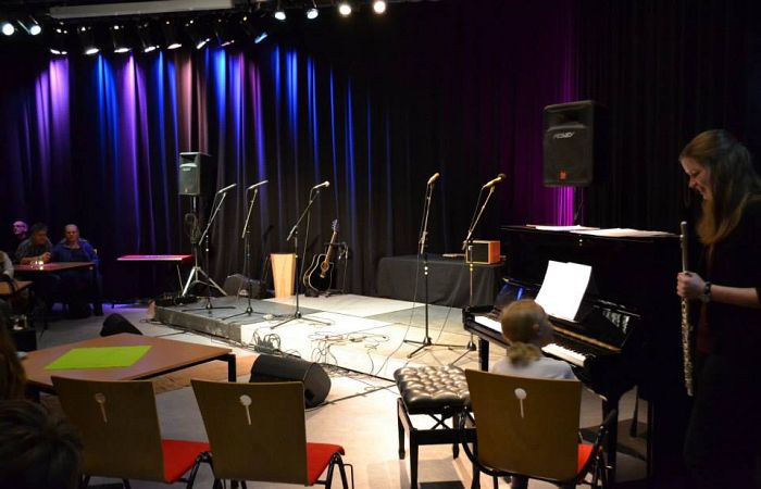 Open podium - za11 okt 2025 in Dorpshuis De Zwaan, Uitgeest - Concertcheck.nl