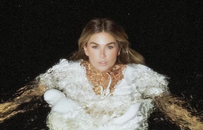 Roxanne Hazes Met Heimwee - do29 okt 2026 in Theater De Vest, Alkmaar - Concertcheck.nl